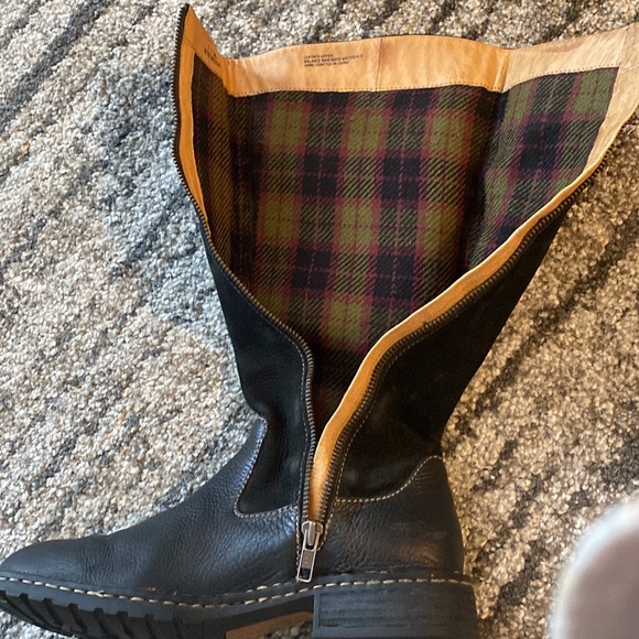 BORN black tall boots sz 7/38 ❤️❤️❤️ - Picture 8 of 8